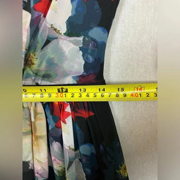 Maggy London v neck floral midi dress Sz 4 - Picture 7 of 12